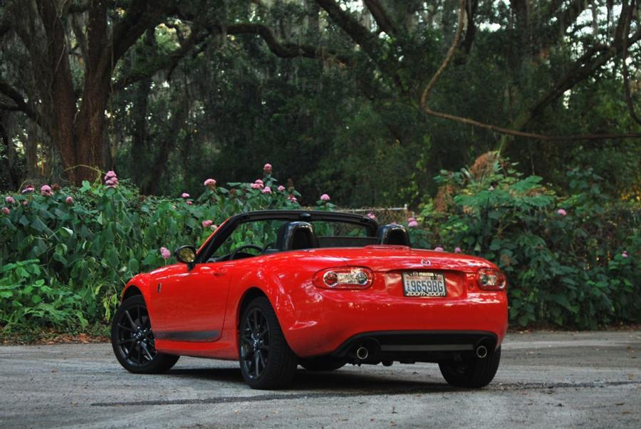  Mazda MX-5 Miata Club 2013 года  (фото 8 из 15)